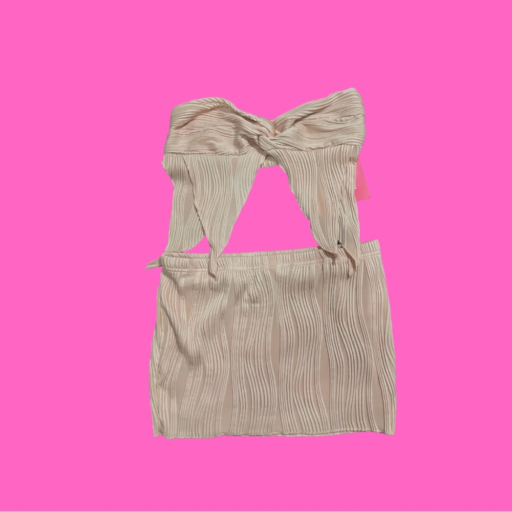 Brand New 2 piece Pink Vacation Set